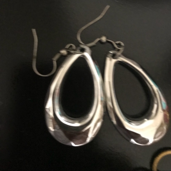 Dangling earrings - Picture 4 of 6